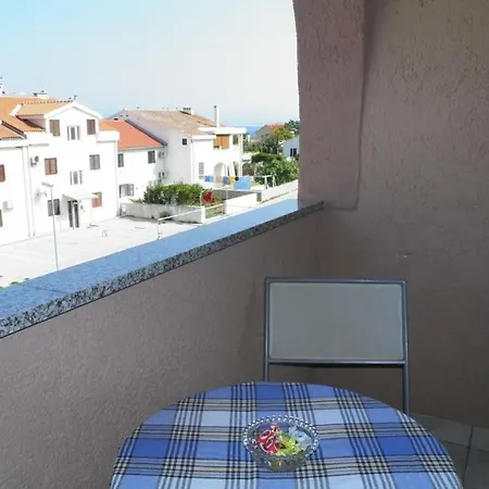 Appartamento In Mit Eigenem Balkon Und Meerblick By Interhome *