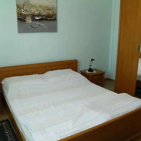 In Mit Eigenem Balkon Und Meerblick By Interhome Appartamento