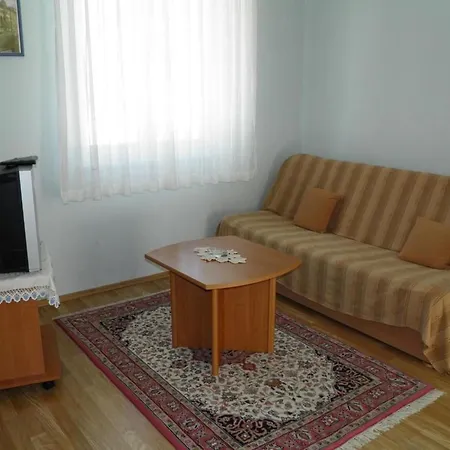 In Mit Eigenem Balkon Und Meerblick By Interhome