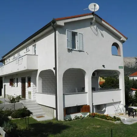 Apartman In Mit Eigenem Balkon Und Meerblick By Interhome Baska (Krk)