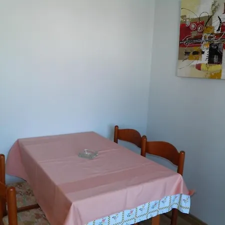 公寓 In Mit Eigenem Balkon Und Meerblick By Interhome 巴斯卡